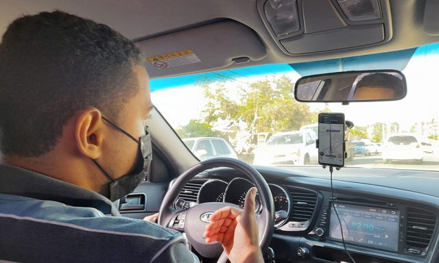 Taxis y delivery por plataformas ganan terreno en el pais