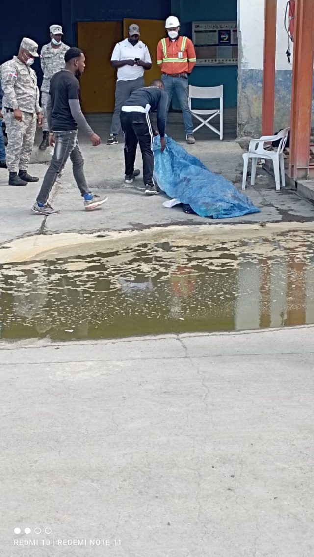 Armada Dominicana busca tres personas desaparecidas en el mar Caribe