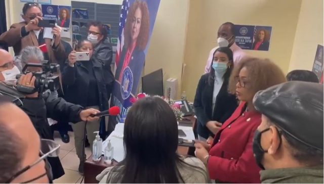 Asambleista estatal dominicana inaugura su oficina en El