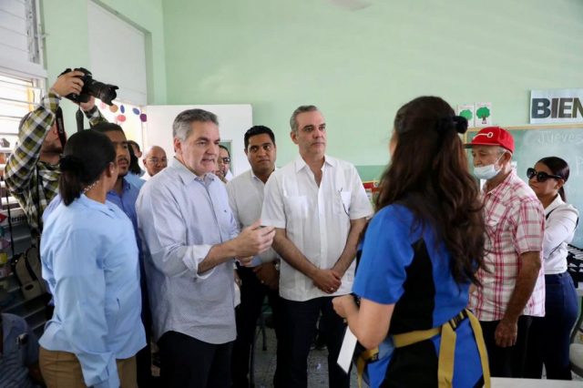 Abinader da inicio a la jornada de inclusion social Primero