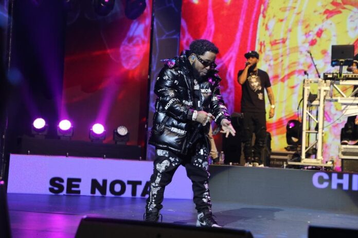 Chimbala con show a casa llena en el United Palace de NY