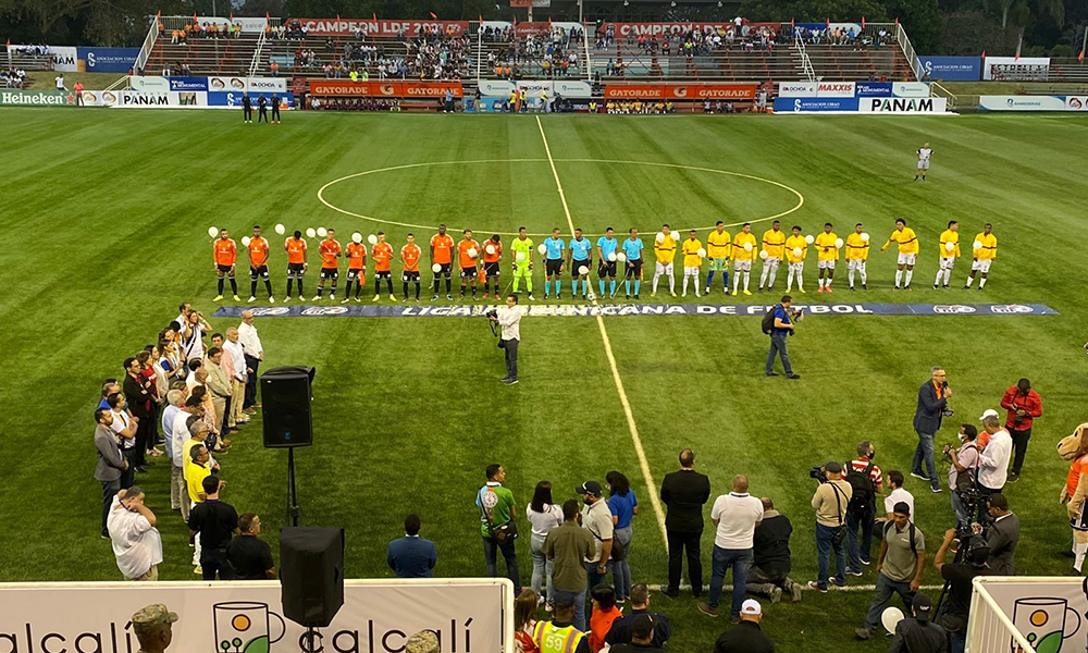 Cibao FC y Moca FC inician con empate