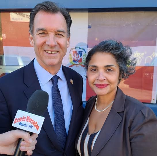 Congresista aspira gobernador New York desglosa agenda beneficiaria hispanos