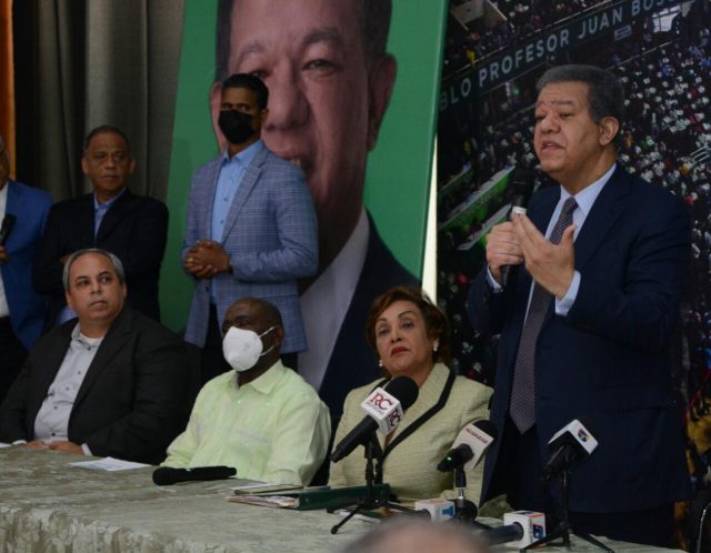 Leonel Fernández: el gobierno está creando un nuevo problema Leonel Fernández: el gobierno está creando un nuevo problema