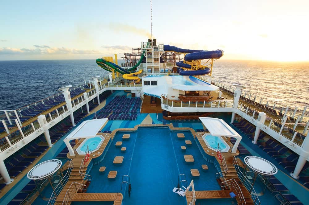 Así es el Norwegian Escape, el crucero que encalló en Puerto Plata