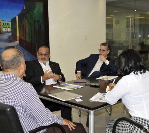Encuentro Económico con la Asociación de zonas Franca, Luis José Bonilla Bojos, José Manuel Torre, vicepresidente,