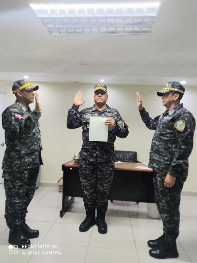 Designan y posesionan nuevo comandante policial del Suroeste
