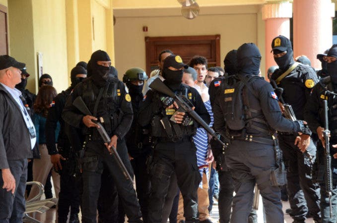Dictan medida coercion contra los 39 implicados en Operacion Discovery