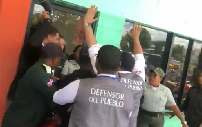 Digesett destituye encargada del canódromo, Ysabelita de los Santos