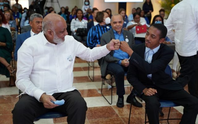 ede997029d49c4890068aec00737966f00d8f146imagen-1jpeg Minerd entregará este 2022 aulas específicas para niños autistas en 8 municipios del país.