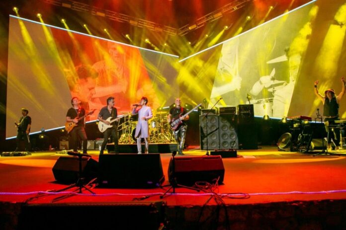 Soda Stereo ofrece concierto cargado de energía