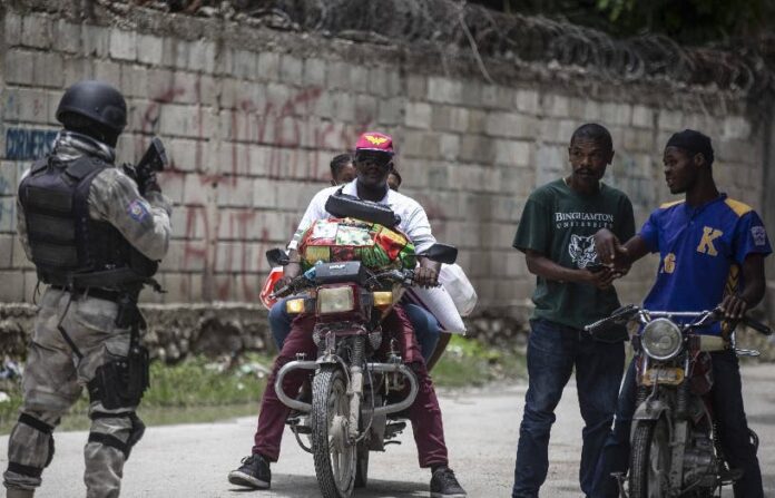 ONU condena ola de violencia desatada por bandas en Haití