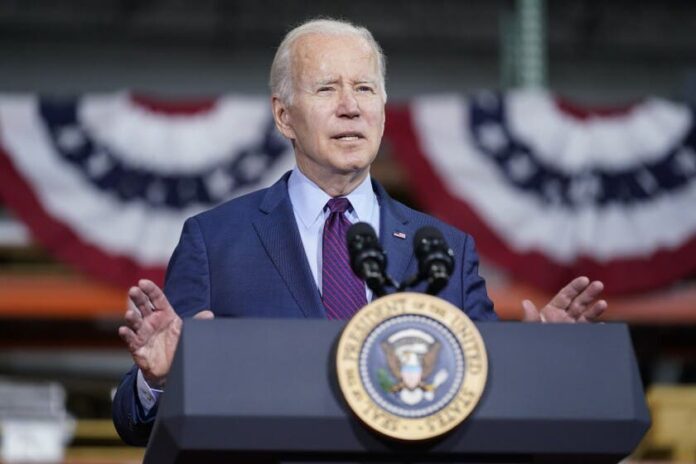 Joe Biden anuncia programa para ofrecer internet de bajo costo