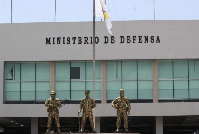 Hacerse cerquillo en la frente será «sancionado» en Ejército Dominicano