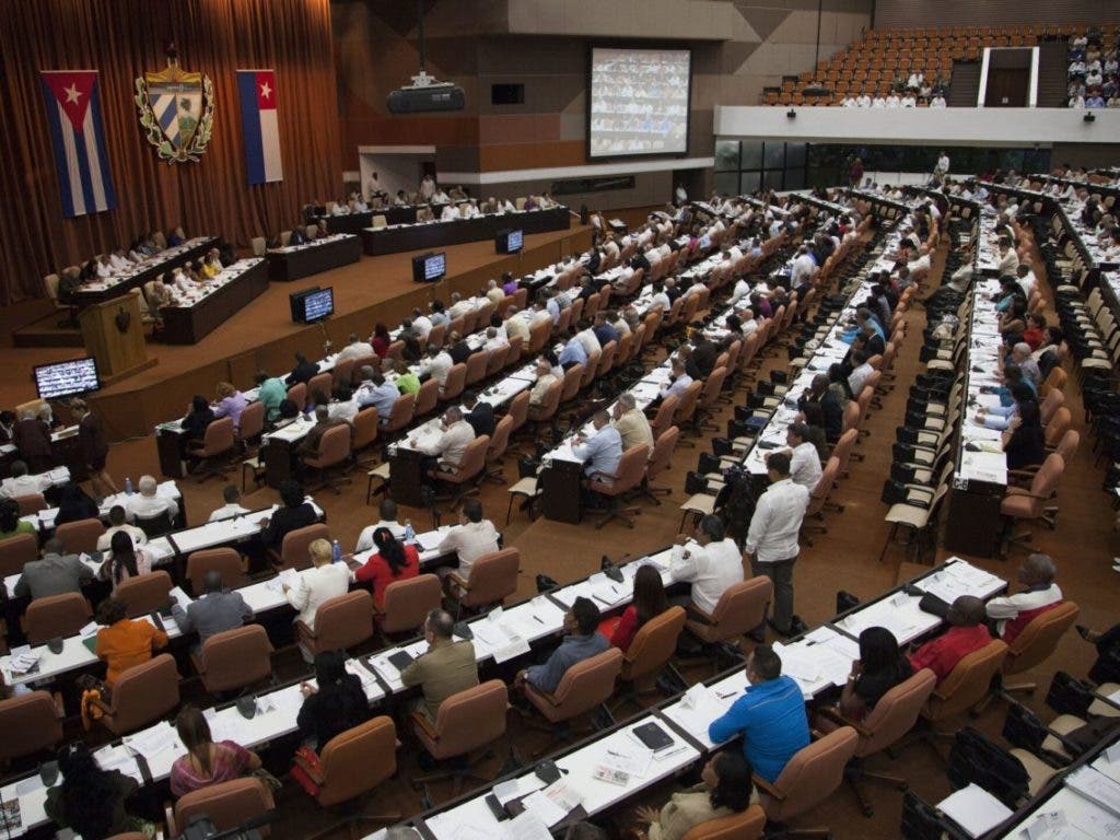 Parlamento cubano aprueba nuevo Codigo Penal en sesion extraordinaria 1