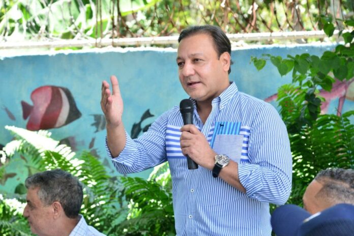 Abel Martínez pide renuncia inmediata gabinete eléctrico del gobierno