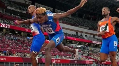 Alexander Ogando fija nueva marca nacional en 200 metros