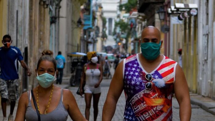 Cuba elimina el uso obligatorio de la mascarilla y relaja medidas anticovid 