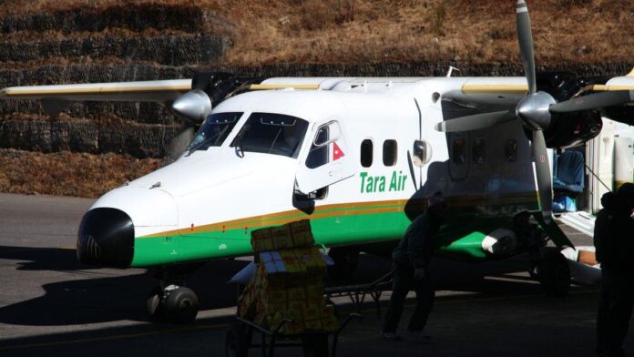 El mal tiempo dificulta la búsqueda del avión desaparecido en Nepal