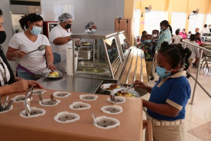 INABIE: almuerzo escolar libera a familias del pago de RD$1,800M