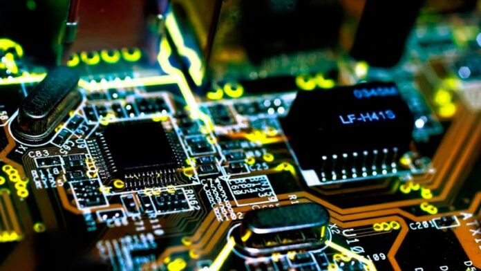 Del transistor al "memristor": Microchip del futuro
