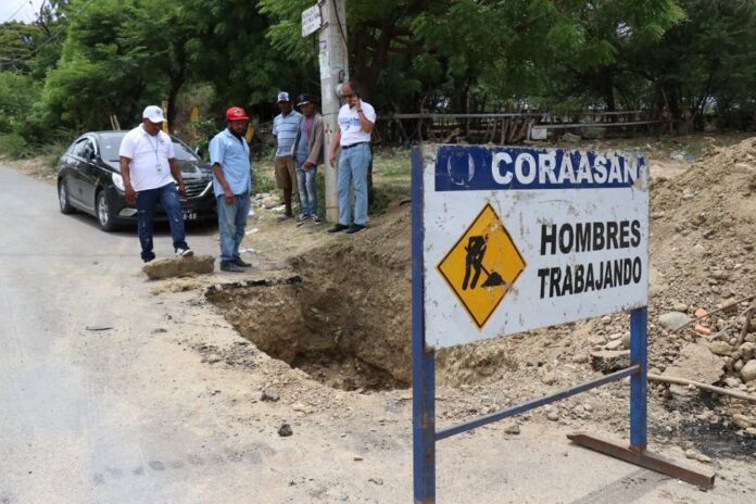 Coraasan restablece suministro agua potable en ensanche Gómez