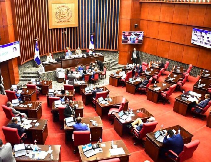 El Senado aprueba proyecto de ley sobre  Regiones Únicas