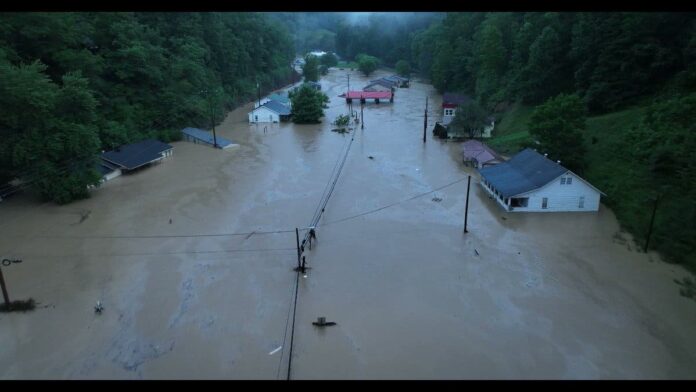 Kentucky sufre “unas de las inundaciones más devastadoras de su historia»
