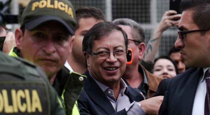 Gustavo Petro será protegido por 15,000 policías y militares en la investidura