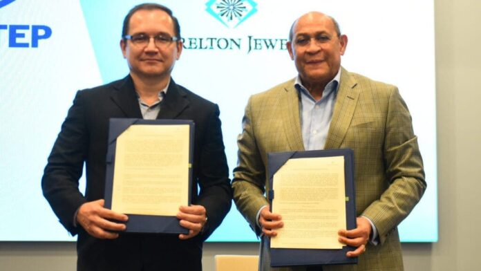 Infotep y Laurelton Jewerly firman acuerdo formación