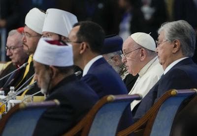 Papa afirma que la fe no puede justificar una guerra