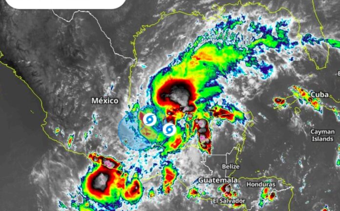 La tormenta tropical Karl empieza a fortalecerse camino de México