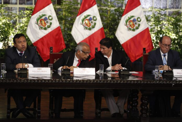 Primer ministro dice que denuncia contra Castillo busca desestabilizar Perú
