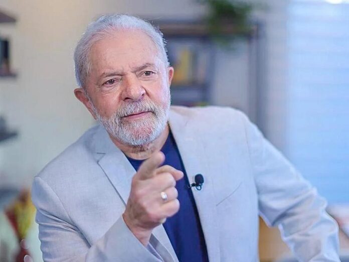 Lula pide no bajar la guardia: “La elección está muy pareja y muy disputada”