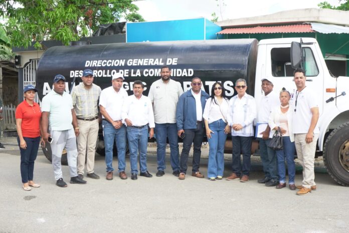 DGDC desarrolla en Higüey jornada de asistencia integral a favor de damnificados por Fiona