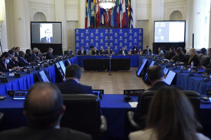 La OEA enviará una delegación a Perú que analice la situación del país
