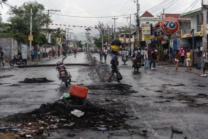 OIM: la violencia ha causado la huida de 96.000 personas de Puerto Príncipe