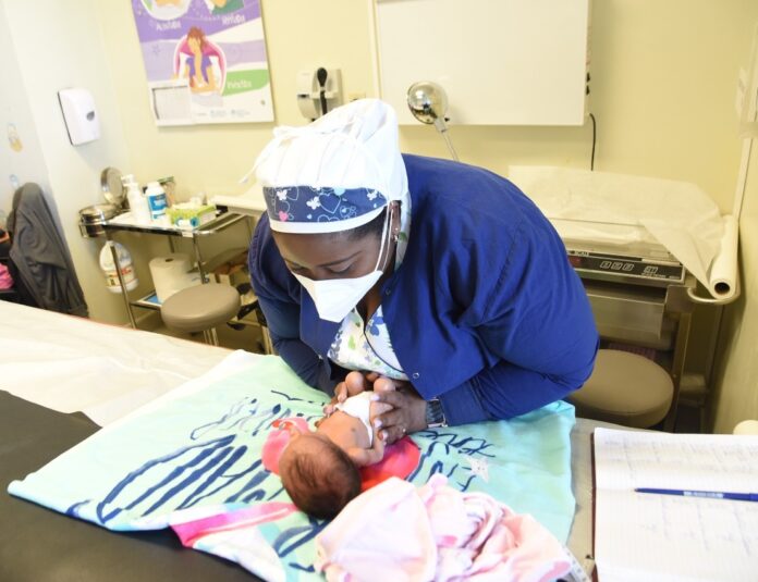 SNS prioriza reducción nacimientos prematuros y atención a neonatos