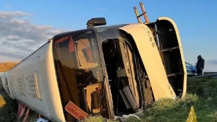 Once muertos y 43 heridos al volcar un autobús en Marruecos