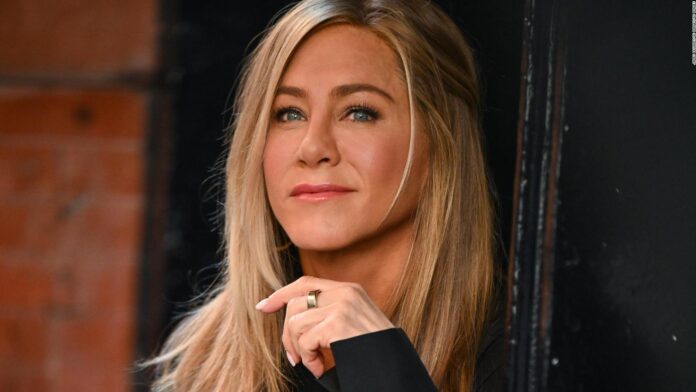 Jennifer Aniston habla sobre sus secretos más íntimos incluyendo su deseo de tener hijos