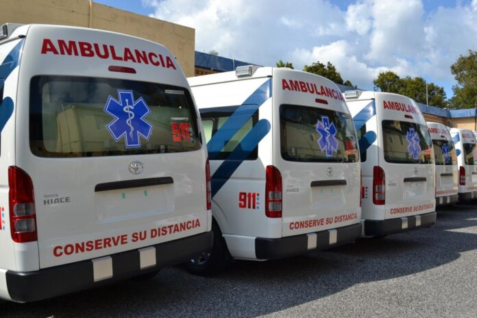 SNS recibe de OPS ambulancias para fortalecer componente de salud Sistema 9-1-1