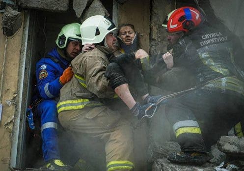 Ucrania: Ascienden a 40 los muertos por el ataque ruso