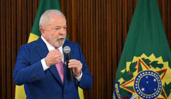 Lula devuelve a Brasil a la Celac en plena inestabilidad interna y externa