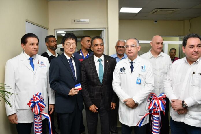 El Gobierno de Japón dona a República Dominicana tres tomógrafos para hospitales