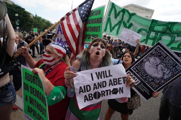 Derecho al aborto en EEUU no llega vigente a su 50 aniversario