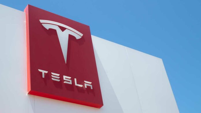 EEUU: Investigan a Tesla por vehículos autónomos