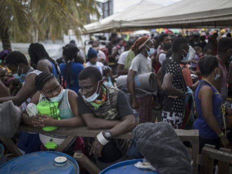 EEUU detiene a 396 inmigrantes haitianos cerca de Bahamas