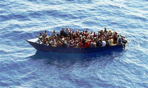Iban 58 dominicanos y 7 haitianos en bote
