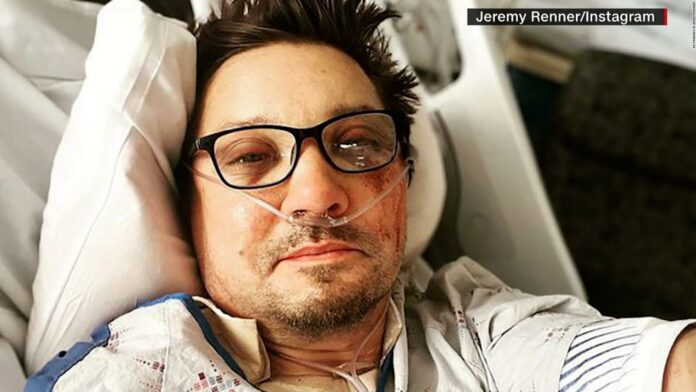 Sheriff describe cómo Jeremy Renner fue herido por un quitanieves