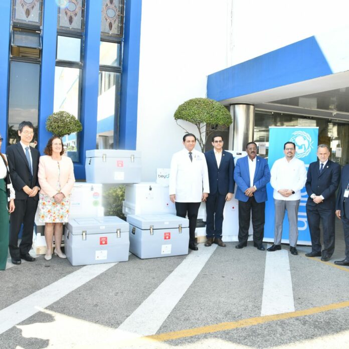 Salud Pública recibe del Gobierno de Japón equipos de cadena de frío